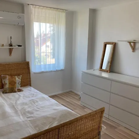 Bogi House * באלאטונפורד